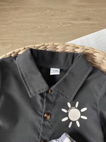 SHEIN Playful Pals Set Baju Bayi Laki-laki: Kardigan Lengan Pendek dengan Saku Tempel dan Celana Pendek - Grey - View 3