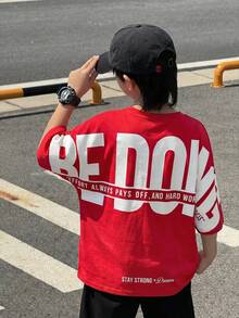 SHEIN 青少年男孩休閒日韓風寬鬆街頭風大字母圖案圓領短袖T恤，適合通勤、上學、日常休閒出遊、運動，春夏季適用 - 紅色 - 查看 4
