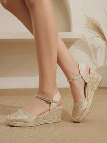 Styleloop 女款厚底麻繩時尚度假圓頭扣環涼鞋，度假氛圍，夏季穿搭，旅行必備 - 金色 - 查看 8