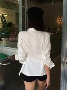 DAZY 女款素色單排扣腰部扣環設計長袖襯衫 - 白色 - 查看 2