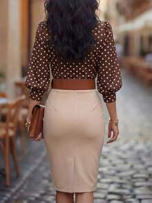 EMERY ROSE Blus Wanita Pendek Model V-Neck Motif Polkadot Lengan Mengembang dengan Pinggang Ramping, Model Terbaru Musim Semi/Panas - MultiWarna - View 2