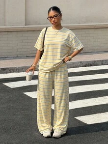 Muchica Set Rajut Kasual Wanita Motif Garis-Garis Warna Kuning Pucat - Angsa kuning - View 3