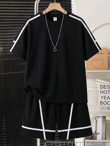 SHEIN 2件組 青少年男童春夏秋高階設計插肩袖黑白對比色3D條紋短袖T恤與口袋短褲休閒運動時尚套裝，適合日常通勤、休閒、度假、運動、滑板、籃球、派對 - 黑色 - 查看 3