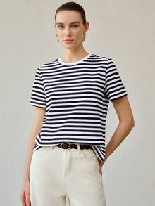 MOTF PREMIUM KAOS LENGAN PENDEK LEHER BULAT WANITA UNTUK MUSIM PANAS, ATASAN BERGARIS KASUAL SERBAGUNA DENGAN WARNA KONTRAS - Blue and White - View 5
