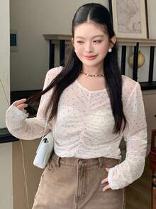 Dazy Plus 時尚波點網紗長袖抓皺套頭上衣，百搭休閒街頭風大尺碼女款上衣，適合秋季 - 米色 - 查看 4