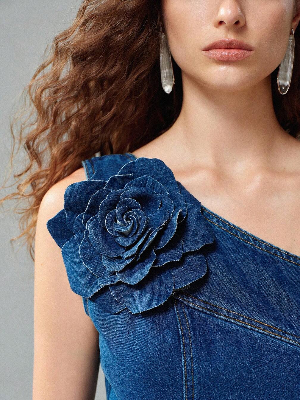 denim dress one shoulder Sleeveless Denim One Shoulder, Karina One Shoulder Midi Dress in Denim, Size M,