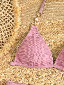 SHEIN Conjunto de bikini de tela texturizada de unicolor con escote halter y espalda descubierta para adolescentes en vacaciones de verano en la playa - Rosa - Ver 4