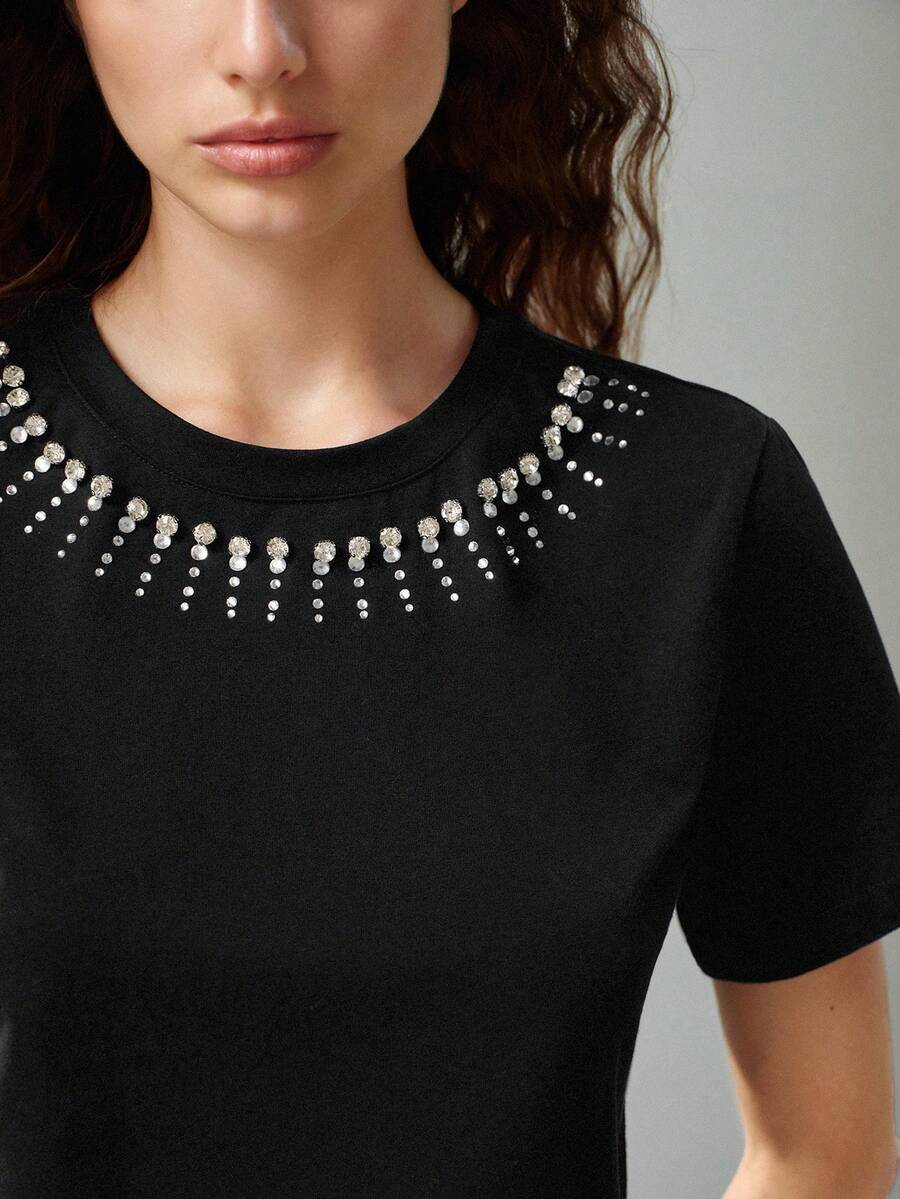 MOTF PREMIUM COTTON ROUND NECK RHINESTONE DECORATED FITTED WOMEN'S SHORT SLEEVE T-SHIRT - Black - View 1
