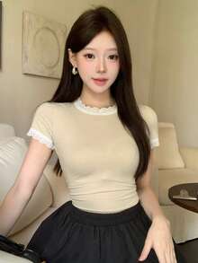 DAZY 春夏休閒度假街頭風鏤空蕾絲飾邊拼接黃色短袖女款T恤 - 米色 - 查看 5