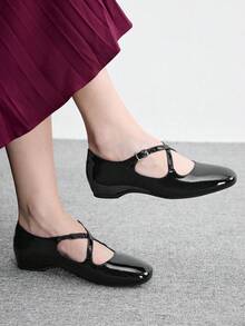 CUCCOO BIZCHIC 春夏新款方頭亮面黑色雕花女鞋，內增高設計，交叉帶款式，適合宴會、上班、逛街 - 黑色 - 查看 7