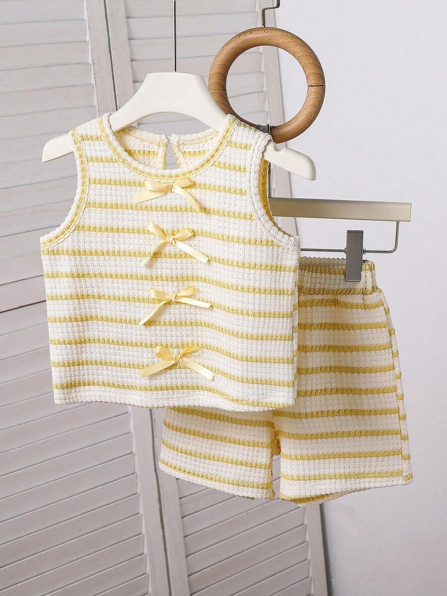 Elladie kids 女童紋理布料對比下擺無袖上衣與休閒短褲 T-shirt 套裝