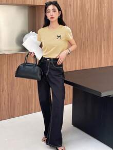 DAZY 爱心刺绣休闲街头风黄色露脐上衣，圆领短袖T恤，女款，适合春夏、音乐节和度假穿着。 - 黃色 - 查看 4