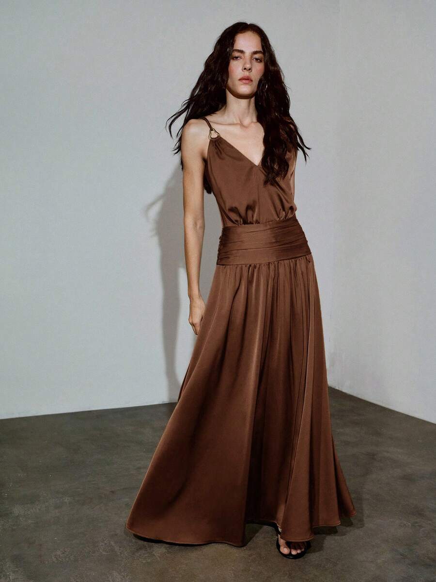 MOTF PREMIUM URBAN METALLIC RING DECOR CHAIN RUCHED LONG MAXI SLIP DRESS SPRING/SUMMER - Coffee Brown - View 1