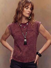 Fembélia Women's Minimalist Versatile Solid Color Round Neck Top For Daily Wear - Red - View 3