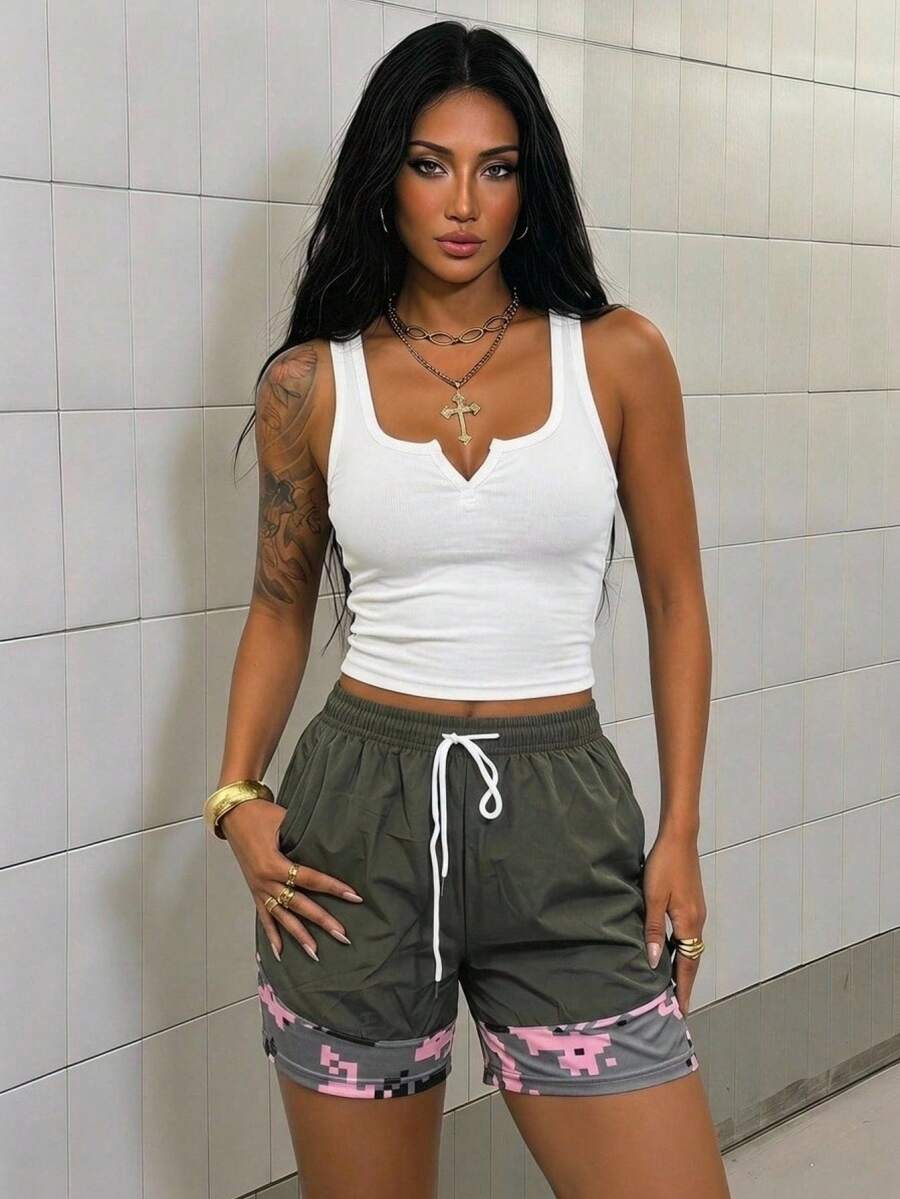 SHEIN HypeZone Women's Solid Color Patchwork Camouflage Fashion Summer Casual Elastic Waist Sports Shorts - Army Green - View 1