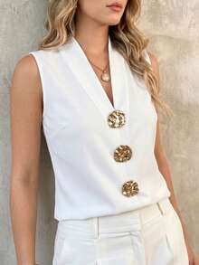 SHEIN Privé Women's Plus Size Summer V-Neck Metal Buckle Sleeveless Blouse High-End Elegant Commuter OL Style Minimalist Versatile Inner Layer Tank Top All White - White - View 6
