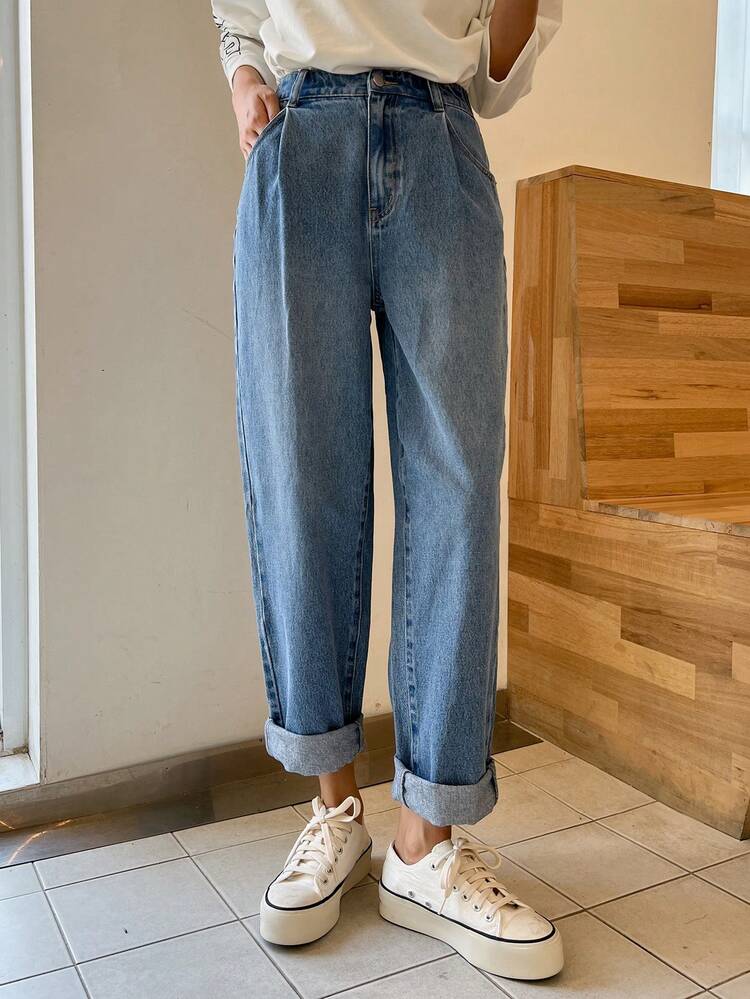 Women's Regular Waist Pleated Cropped Casual Jeans