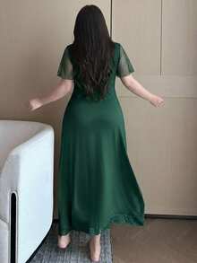 Dazy Plus 大尺碼女款優雅中長版對比蕾絲極簡性感居家睡袍 夏季睡衣 - 墨綠色 - 查看 2