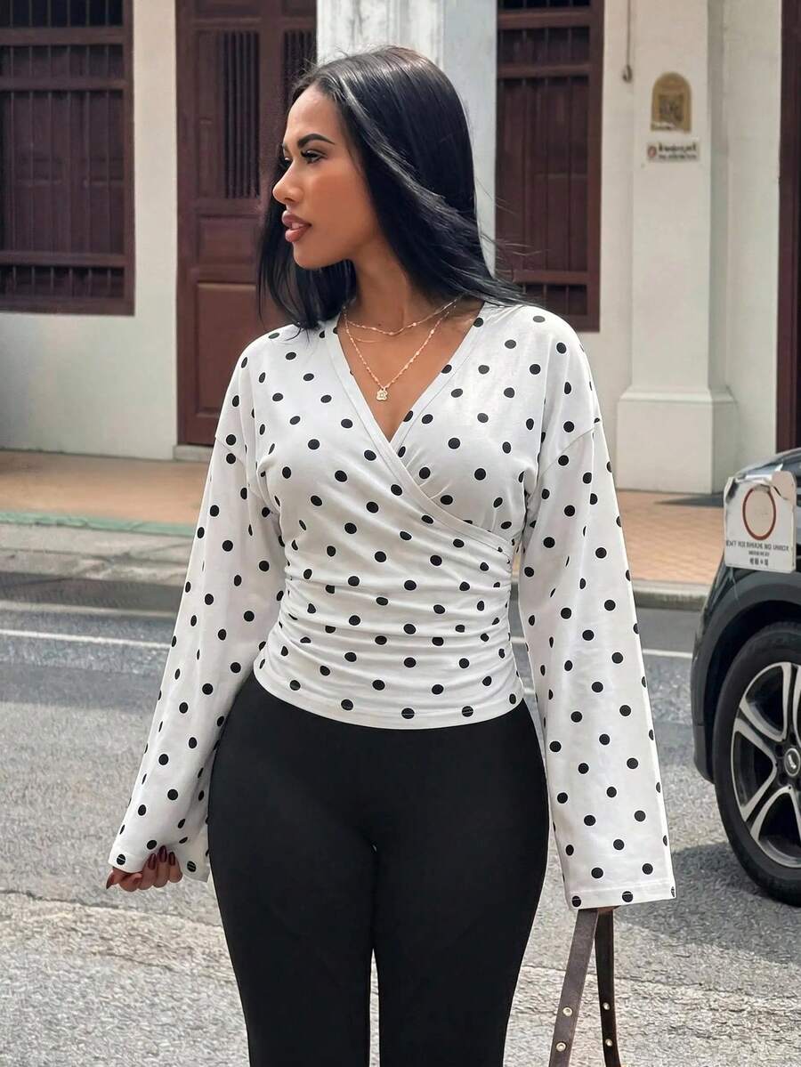 Slaydiva 女款V領長袖圓點休閒日常甜美T恤