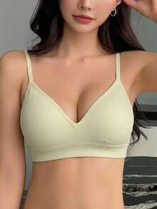 DAZY Bra Rajut Tanpa Jahitan dengan Bantalan Push-Up dan Tanpa Kawat - Hijau - View 3