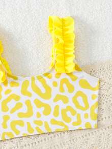 SHEIN Conjunto de traje de baño de dos piezas con estampado de leopardo para niña joven en vacaciones - Amarillo - Ver 4