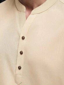 Manfinity CasualCool 男士休閒杏色捲袖襯衫，正式款 - 杏色 - 查看 3