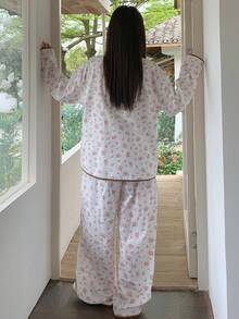 Dazy Plus 两件套加大码女士休闲碎花宽松睡衣套装，包括翻领衬衫和裤子 - 白色 - 查看 2