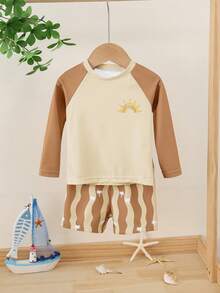 SHEIN 2pcs/Set Baby Boy/Girl Summer Casual Vacation UV Protection Long Sleeve Swimsuit & Swim Trunks Set, Suitable For Beach, Pool, Spa - Multicolor - View 3
