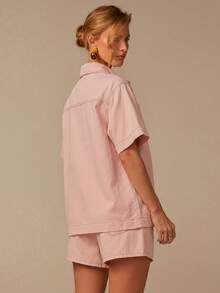 COSMINA Denim 女款素色短袖單排扣襯衫與短褲休閒牛仔套裝，口袋設計，日常優雅牛仔套裝，白色牛仔套裝，適合日常出遊、度假穿搭，寬鬆版型，日常休閒牛仔套裝 - 粉色 - 查看 5