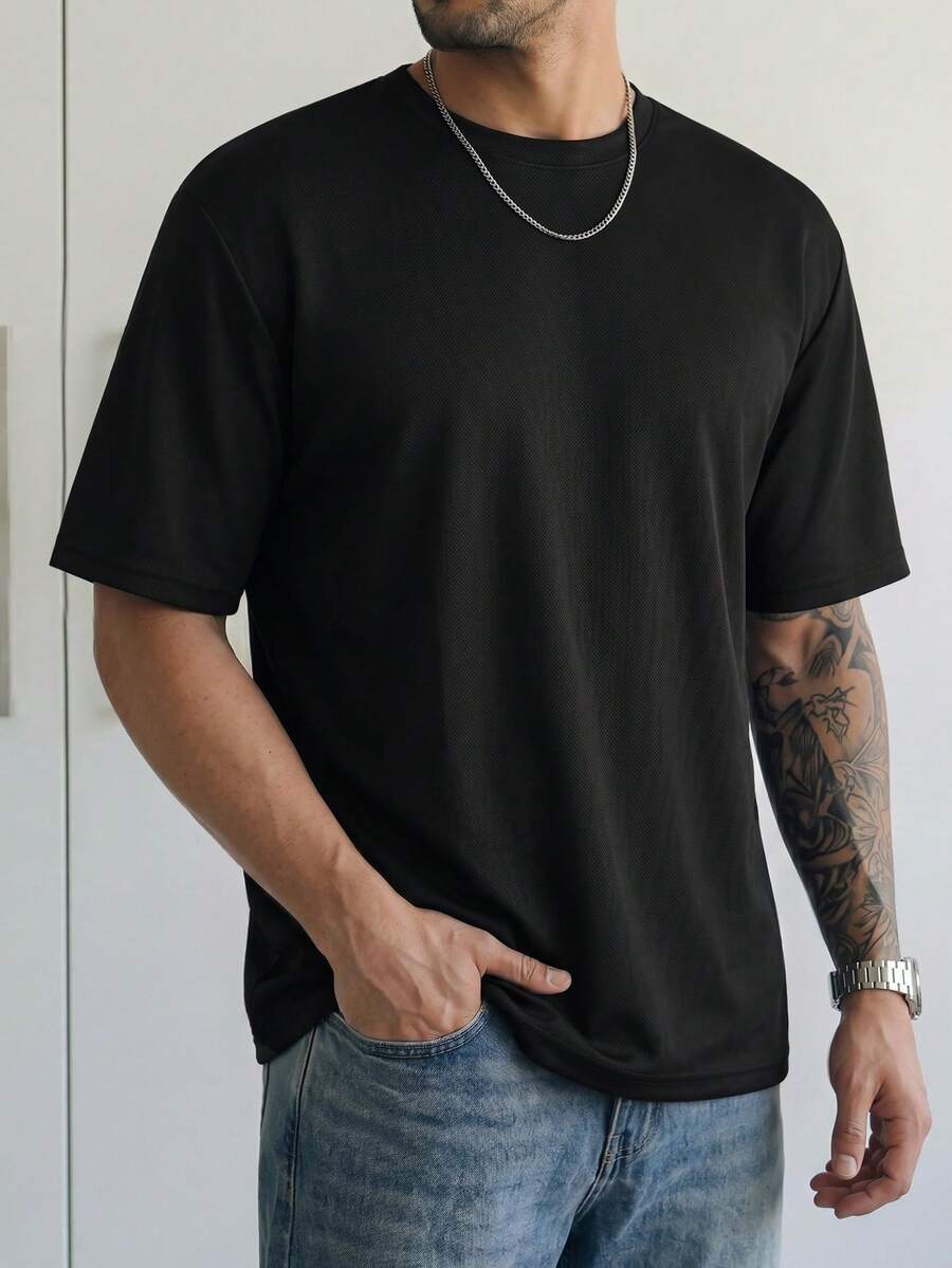 HUEFORM Men's Basic Solid Color Crew Neck Versatile Short Sleeve T-Shirt,The Fabric Is Moisture-Wicking And Perspiration-Absorbing, A Summer Essential - Black - View 1