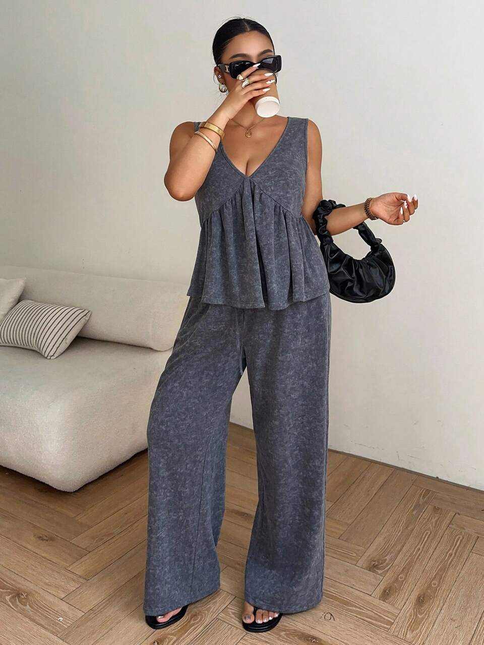 Dazy Plus Blogger Style Casual 2-Piece Set, V-Neck Sleeveless Crop Top And Elastic Waist Loose Long Pants, Plus Size Women Spring/Summer