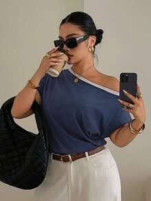 Dazy Plus Camiseta de manga corta con hombros descubiertos y fruncido en color block para mujer talla grande, azul, primavera/verano - Azul - Ver 4
