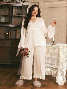 Côtesoire South French Elegant Romantic Mature Lace Patchwork Satin Plus Size Pajama Set - White - View 3
