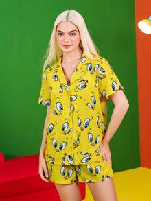 LOONEY TUNES X SHEIN 女士卡通图案纽扣前衬衫和短裤睡衣套装，休闲夏季 - 黃色 - 查看 3