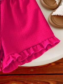 SHEIN Genkimix Kids 夏季新款度假休閒可愛女童幼童吊帶V領鉤編條紋海灘布料可愛鉤編貝殼飾邊上衣搭配紋理荷葉邊短褲套裝 - 粉色 - 查看 7