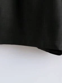 Linhara 女款大尺碼彈性腰休閒短褲，戶外休閒下裝 - 黑色 - 查看 3