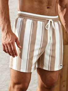 Manfinity KASUA Pantalones cortos de playa con cordón en la cintura a rayas para vacaciones de hombre - Negro - Ver 3