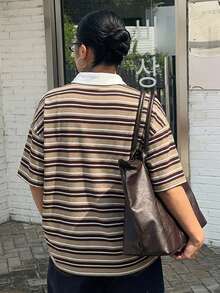 Dazy Plus 寬鬆街頭風拼色條紋 Polo 領長袖大尺碼女款 T 恤，秋季圖案印花校園風上衣 - 卡其色 - 查看 3