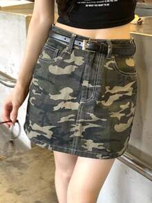 Joudiya 夏秋迷彩綠色滿版印花休閒街頭戶外女款牛仔迷你裙 - 綠色 - 查看 11