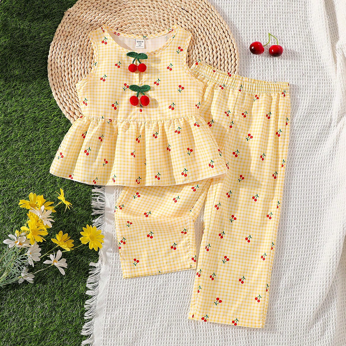 Conjunto de 2 piezas para niñas jóvenes: Top sin mangas con estampado de cuadros y cerezas con decoración 3D de cerezas + Pantalones anchos y suelt