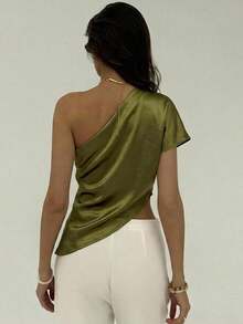 Aloruh Army Green Woven One-Shoulder Women's Shirt - Army Green - View 2