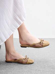 CUCCOO BIZCHIC 女款法式平底穆勒拖鞋，夏季百搭新款蝴蝶結編織包頭涼鞋，春季鞋款 - 深杏 - 查看 5