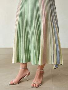 MOTF PREMIUM CONTRAST COLOR STRIPED KNIT SKIRT - Green - View 6