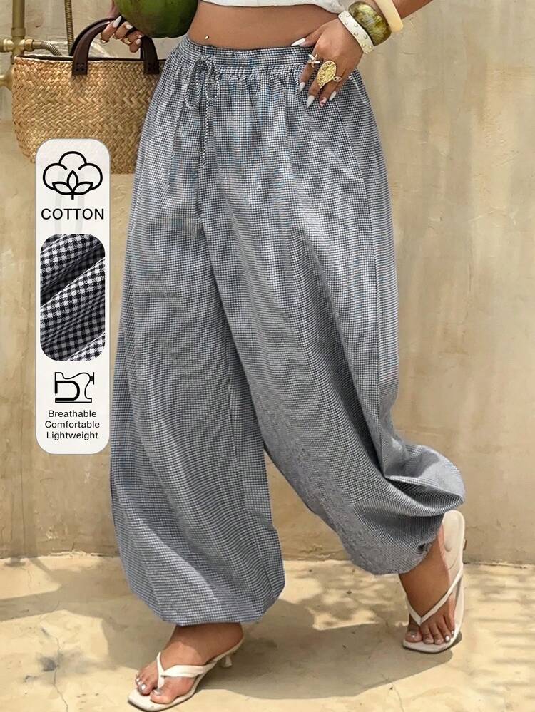 Dazy Plus Elastic Waist Fashionable Plaid Blogger Casual Cropped Pants, Loose Fit Plus Size Women Spring/Summer