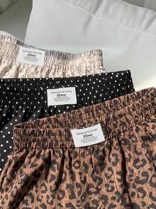 SHEIN EZwear 休閒大尺碼女款字母印花牛仔彈性腰短褲 - 彩色 - 查看 3