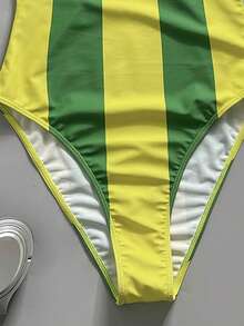 SHEIN Swim 世界盃足球巴西新款女式一件式雙肩帶泳衣，島嶼海灘度假休閒亮色泳池派對運動休閒女式泳裝 - 綠色 - 查看 6