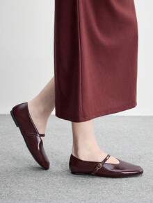 CUCCOO BIZCHIC 女款時尚通勤百搭休閒瑪麗珍平底鞋，聖誕春季鞋款 - 酒紅色.. - 查看 3