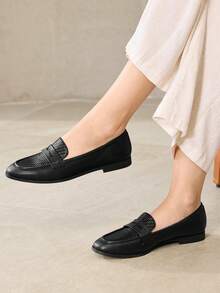 MOTF PREMIUM LADIES COMFORTABLE CASUAL VERSATILE FLATS - Textured black - View 6