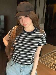 DAZY 女款休閒時尚拼色條紋短袖T恤上衣，適合辦公室與街頭穿著，秋冬/夏季 - 灰色 - 查看 2