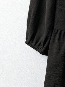 Linhara Set Kasual Wanita Ukuran Plus Warna Polos Model Blus Model Doll dengan Ikatan Depan dan Celana Panjang Lebar Bermotif untuk Musim Gugur - Hitam - View 5